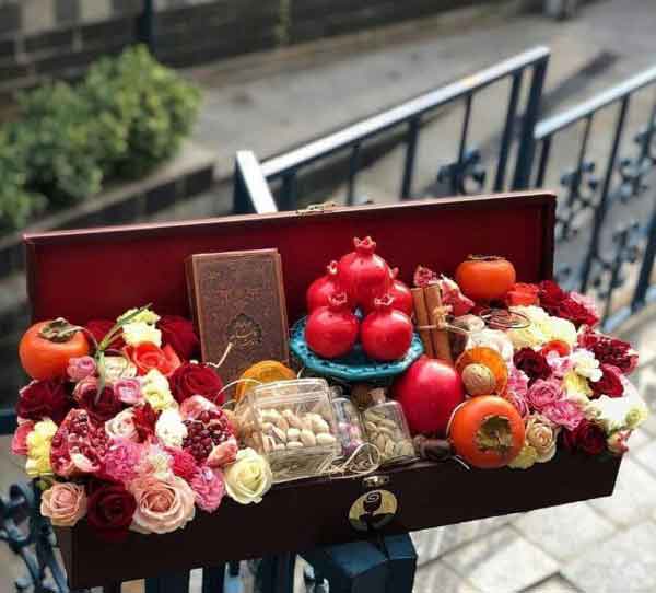 تزیین یلدایی عروس و داماد با ایده های خلاق و ساده و جذاب