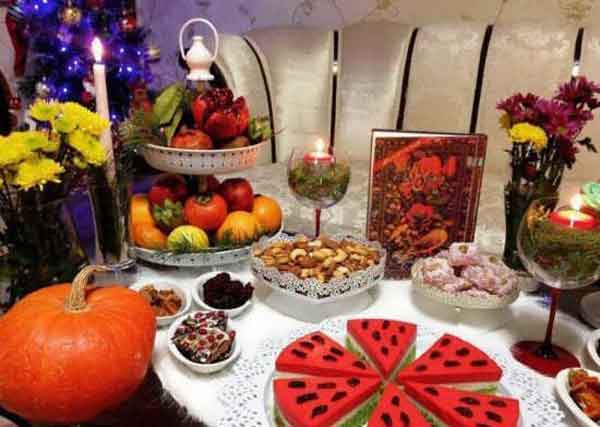 تزیین یلدایی عروس و داماد با ایده های خلاق و ساده و جذاب