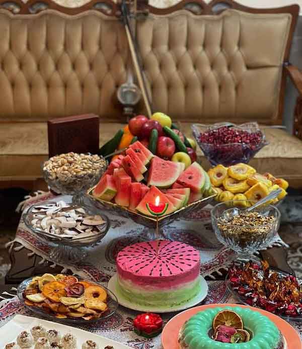 تزیین یلدایی عروس و داماد با ایده های خلاق و ساده و جذاب