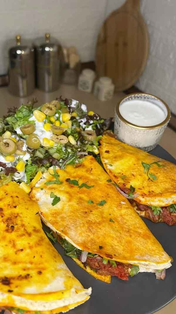 نان ترتیلا از کجا بخریم نان ترتیلا سحر موارد مصرف نان ترتیلا طرز تهیه ساندویچ با نان ترتیلا طرز تهیه چیپس ترتیلا مکزیکی طرز تهیه نان ترتیلا با آرد ذرت نان ترتیلا رژیمی خرید نان ترتیلا