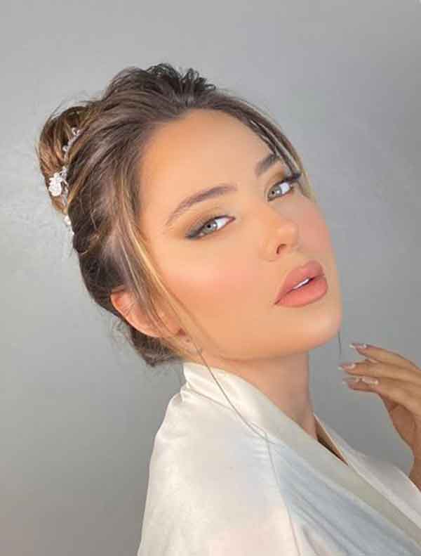 مدل آرایش دخترانه ساده و شیک لایت و لاکچری مناسب عروسی و دورهمی