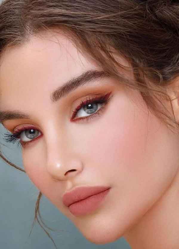 مدل آرایش دخترانه ساده و شیک لایت و لاکچری مناسب عروسی و دورهمی