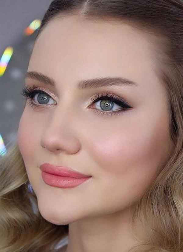 مدل آرایش دخترانه ساده و شیک لایت و لاکچری مناسب عروسی و دورهمی