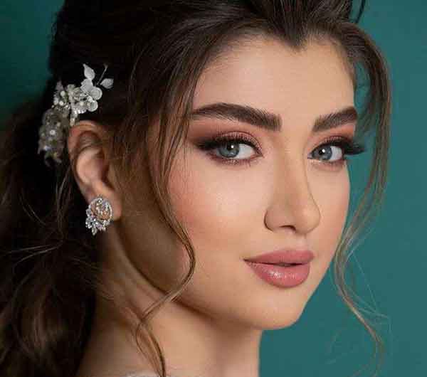 مدل ارایش دخترانه ساده و شیک برای عروسی فوق العاده جذاب و لایت دلبر