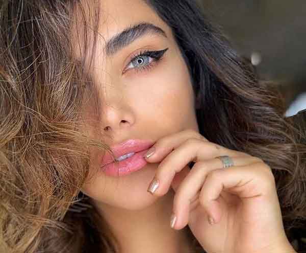 مدل ارایش دخترانه ساده و شیک برای عروسی فوق العاده جذاب و لایت دلبر