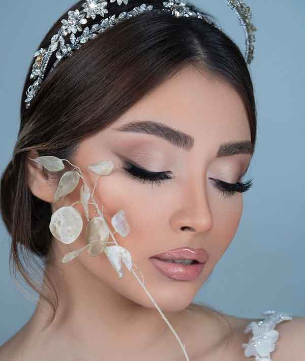 مدل ارایش دخترانه ساده و شیک برای عروسی فوق العاده جذاب و لایت دلبر