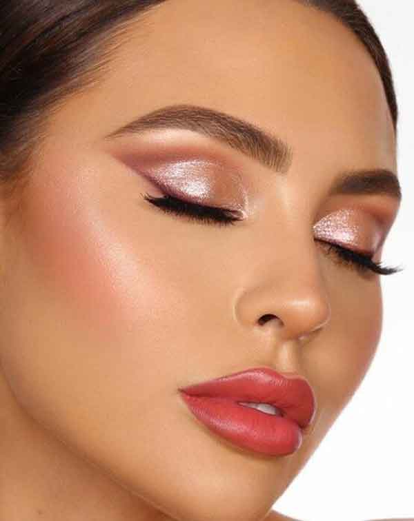 آرایش زنانه ساده لایت و ملایم شیک و جذاب عروسی و مهمانی