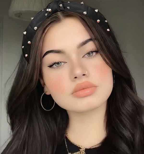 آرایش زنانه ساده لایت و ملایم شیک و جذاب عروسی و مهمانی