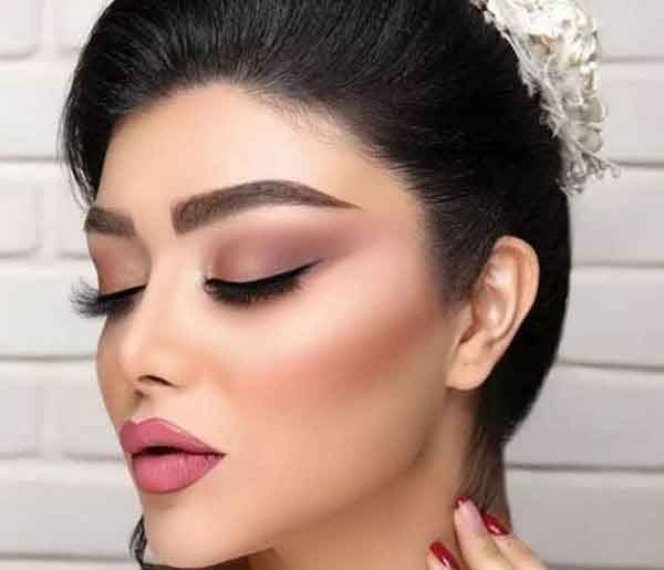 آرایش زنانه ساده لایت و ملایم شیک و جذاب عروسی و مهمانی
