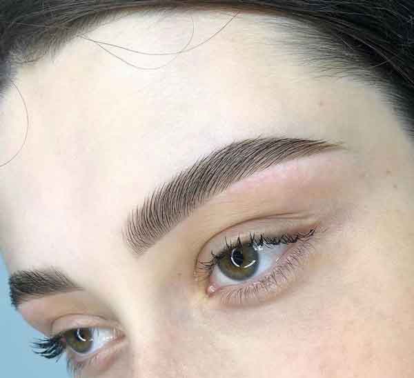 مدل ابرو دخترانه شیک اسپرت و پهن مناسب فرم صورت های مختلف