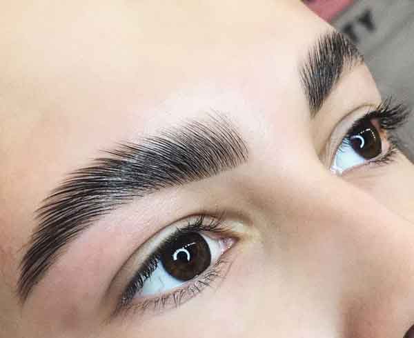 مدل ابرو دخترانه شیک اسپرت و پهن مناسب فرم صورت های مختلف