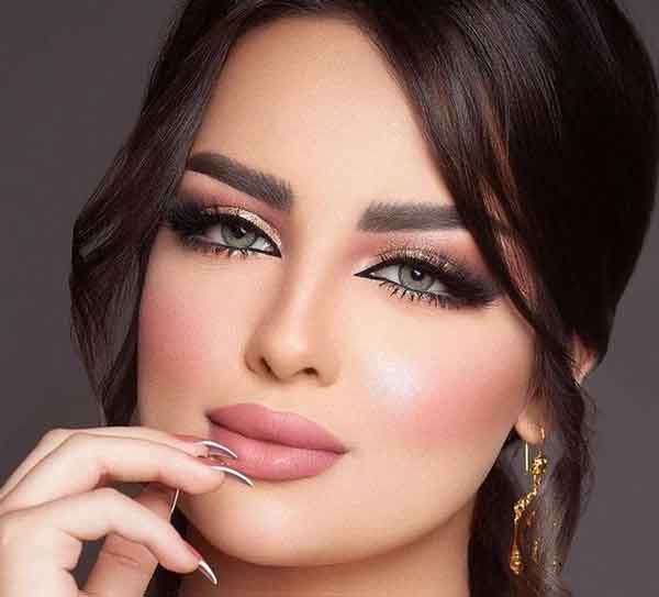 مدل آرایش زنانه ۱۴۰۲ ملایم و لایت شیک و خاص جدید و مدرن
