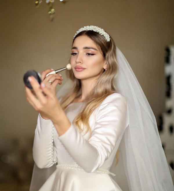 مدل عروس ۱۴۰۲ نچرال و خاص با آرایش لایت و شیک