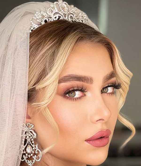 مدل عروس ۱۴۰۲ نچرال و خاص با آرایش لایت و شیک
