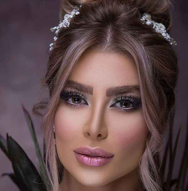 مدل عروس ایرانی فوق العاده شیک و دلبر با آرایشی جذاب و لایت