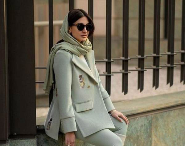 مدل مانتو کوتاه برای عید 1403 دخترانه و زنانه ساده جلوباز و جلوبسته