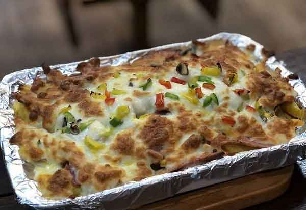 سیب زمینی با پنیر پیتزا روی گاز طرز تهیه سیب زمینی پنیری ساده طرز تهیه سیب زمینی پنیری بدون فر طرز تهیه سیب زمینی پنیری رستورانی طرز تهیه سیب زمینی پنیری در مایکروفر طرز تهیه سیب زمینی پنیری با مرغ فیلم طرز تهیه سیب زمینی پنیری سیب زمینی با قارچ و پنیر در ماهیتابه