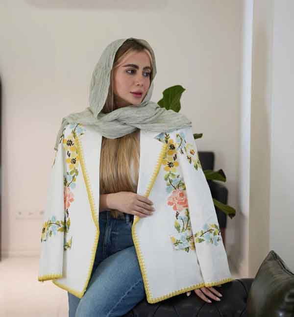 مدل مانتو دخترانه جدید ساده و شیک با طرح های جذاب و دلبر