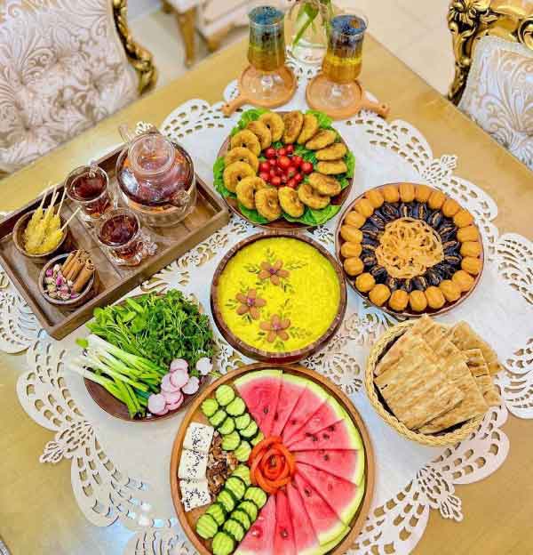 مدل سفره افطار ساده و مجلسی شیک جذاب برای مهمانی 