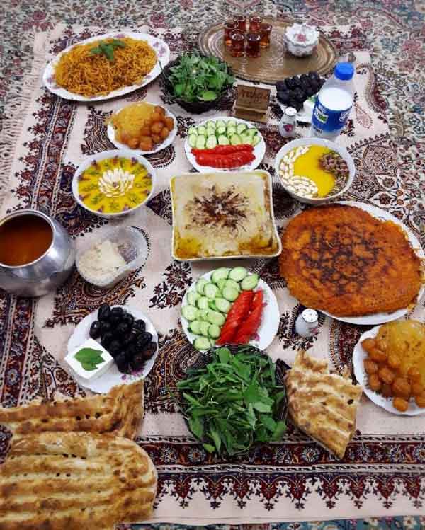 مدل سفره افطار ساده و مجلسی شیک جذاب برای مهمانی 
