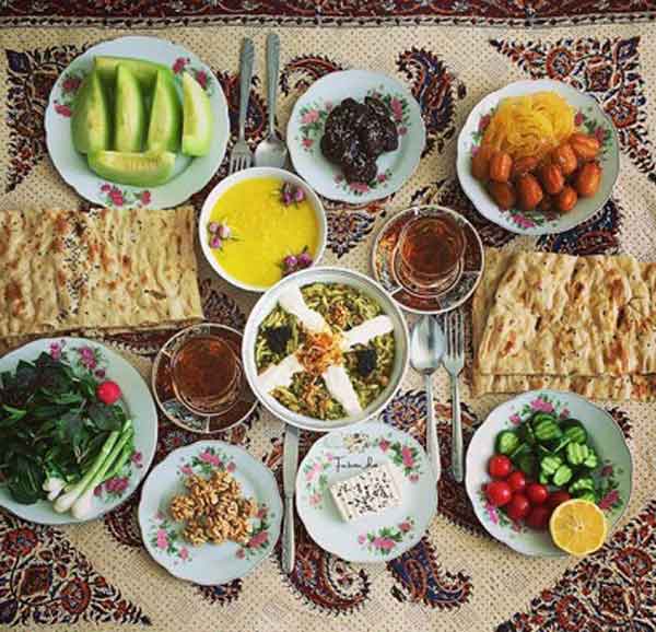 مدل سفره افطار ساده و مجلسی شیک جذاب برای مهمانی 