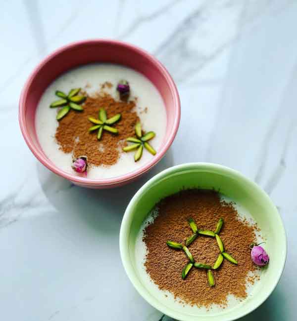 تزیین فرنی برای ماه رمضان وانیلی و زعفرانی با نکات و روش های مختلف