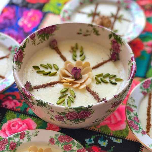 تزیین فرنی برای ماه رمضان وانیلی و زعفرانی با نکات و روش های مختلف