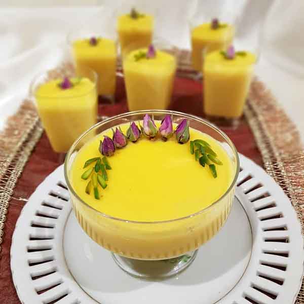 تزیین فرنی برای ماه رمضان وانیلی و زعفرانی با نکات و روش های مختلف
