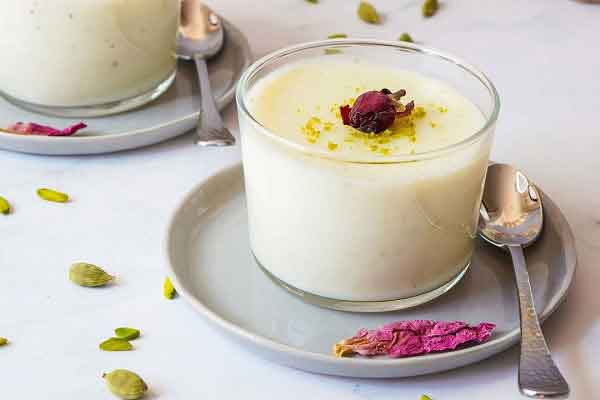تزیین فرنی برای ماه رمضان وانیلی و زعفرانی با نکات و روش های مختلف