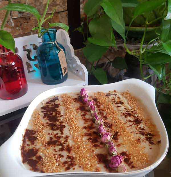 تزیین حلیم برای ماه رمضان شیک و ساده خوشمزه با دارچین و کنجد