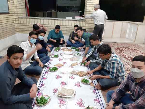 تزیین مدرسه برای ماه رمضان با ایده های کاردستی شیک و ساده جذاب