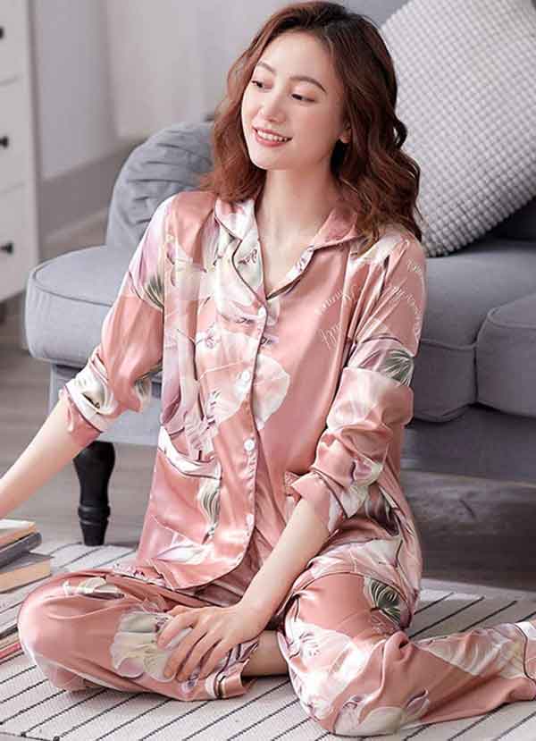 مدل لباس خواب زنانه و دخترانه کلاسیک و دلبر زیبا و لاکچری جذاب و جدید