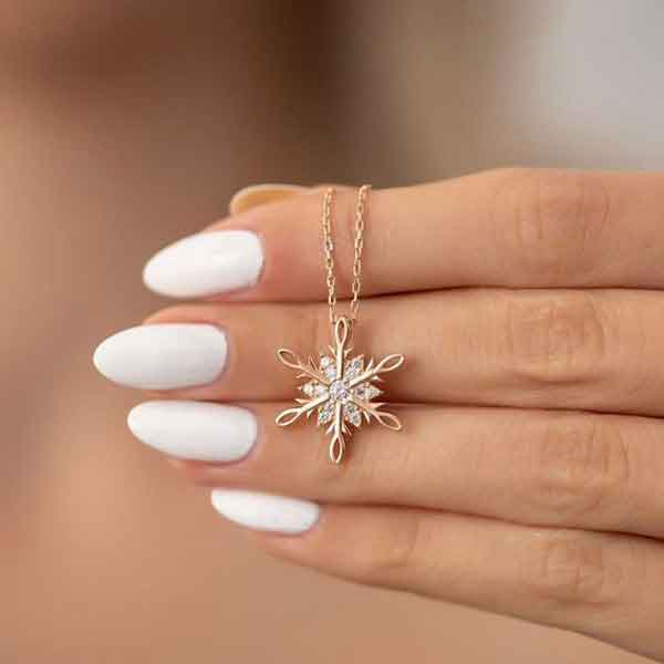 مدل گردنبند دخترانه طلا یا طرح های ساده و لاکچری جذاب و کیوت دلبر