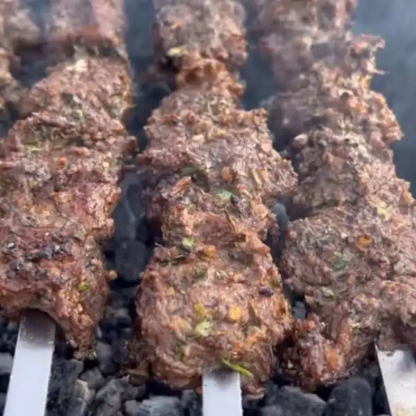 طرز تهیه کباب ترش خاور خانم طرز تهیه کباب ترش مرغ طرز تهیه کباب ترش مازندران با گوشت طرز تهیه کباب ترش تابه ای طرز تهیه کباب ترش گیلانی با گوشت چرخ کرده کباب ترش شمالی فیلم طرز تهیه کباب ترش عکس کباب ترش