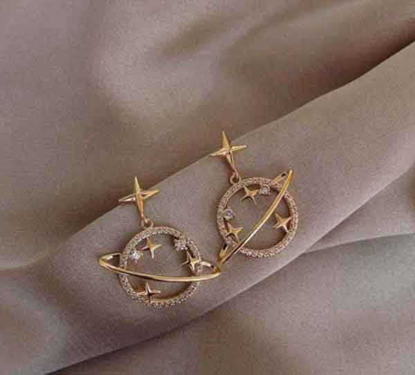 مدل گوشواره زنانه جدید ساده و شیک مینیمال لاکچری و مدرن