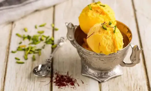 طرز تهیه بستنی حرفه ای چرا بستنی سفت نمیشه نی نی سایت اگر ثعلب بستنی زیاد شد چه کنیم نی نی سایت چه کنیم بستنی سنتی یخ نزند نی نی سایت مواد سفید روی بستنی سنتی چیست چرا بستنی در فریزر سفت نمیشه برای سفت شدن بستنی چی خوبه اگر ثعلب بستنی زیاد باشد چه میشود