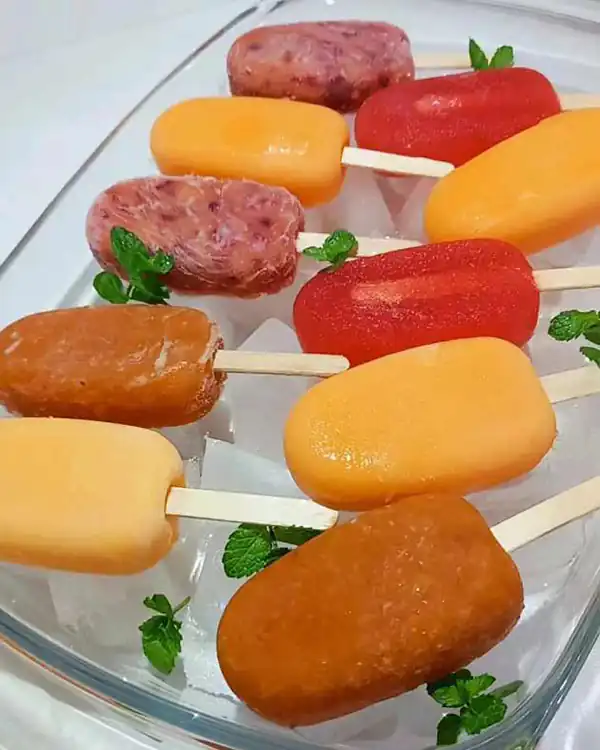 طرز تهیه بستنی یخی با پودر ژله طرز تهیه بستنی یخی با شربت طرز تهیه بستنی یخی با شربت آبلیمو طرز تهیه بستنی یخی با ثعلب طرز تهیه بستنی یخی شیری طرز تهیه بستنی یخی بدون میوه