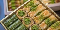 فوت و فن باقلوا نارگیلی و راز خوشمزگی باقلوا نارگیلی خوشمزه و خانگی