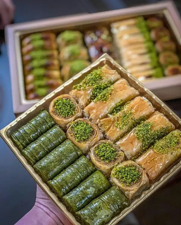 فوت و فن باقلوا نارگیلی و راز خوشمزگی باقلوا نارگیلی خوشمزه و خانگی