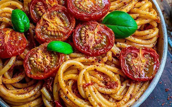 فوت و فن اسپاگتی گوجه فرنگی و راز خوشمزگی اسپاگتی گوجه فرنگی خوشمزه و خانگی