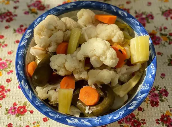 فوت و فن گل کلم شور و راز خوشمزگی گل کلم شور خوشمزه و خانگی