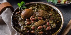 فوت و فن خورش قورمه سبزی گیلانی و راز خوشمزگی خورش قورمه سبزی گیلانی
