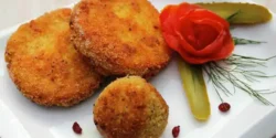 فوت و فن کوکوی مرغ پنیری و راز خوشمزگی کوکوی مرغ پنیری خوشمزه و خانگی