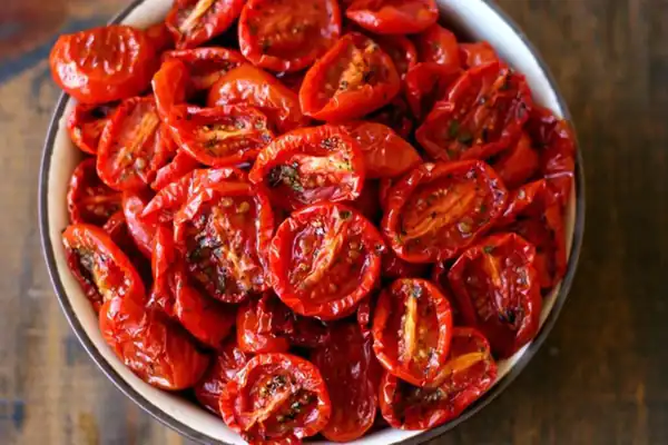فوت و فن گوجه فرنگی خشک و راز خوشمزگی گوجه فرنگی خشک خوشمزه و خانگی