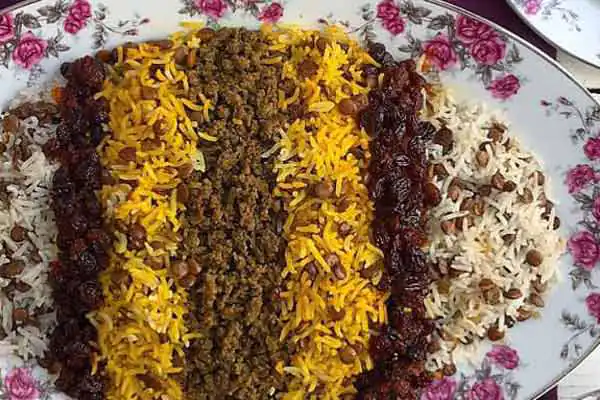 فوت و فن کشمش پلو با گوشت چرخ کرده و راز خوشمزگی کشمش پلو با گوشت چرخ کرده