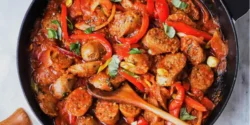 فوت و فن خوراک سوسیس و قارچ و راز خوشمزگی خوراک سوسیس و قارچ
