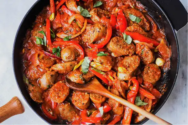 فوت و فن خوراک سوسیس و قارچ و راز خوشمزگی خوراک سوسیس و قارچ