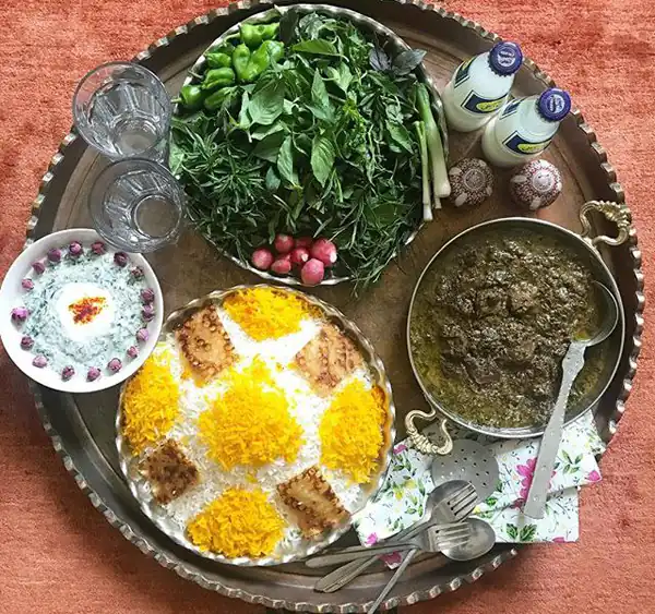 فوت و فن خورش گردو اسفناج و راز خوشمزگی خورش گردو اسفناج خوشمزه و خانگی