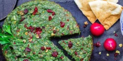 فوت و فن کوکو سبزی با مرغ و راز خوشمزگی کوکو سبزی با مرغ خوشمزه و خانگی