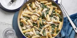 فوت و فن پاستا مرغ و اسفناج و راز خوشمزگی پاستا مرغ و اسفناج خوشمزه و خانگی
